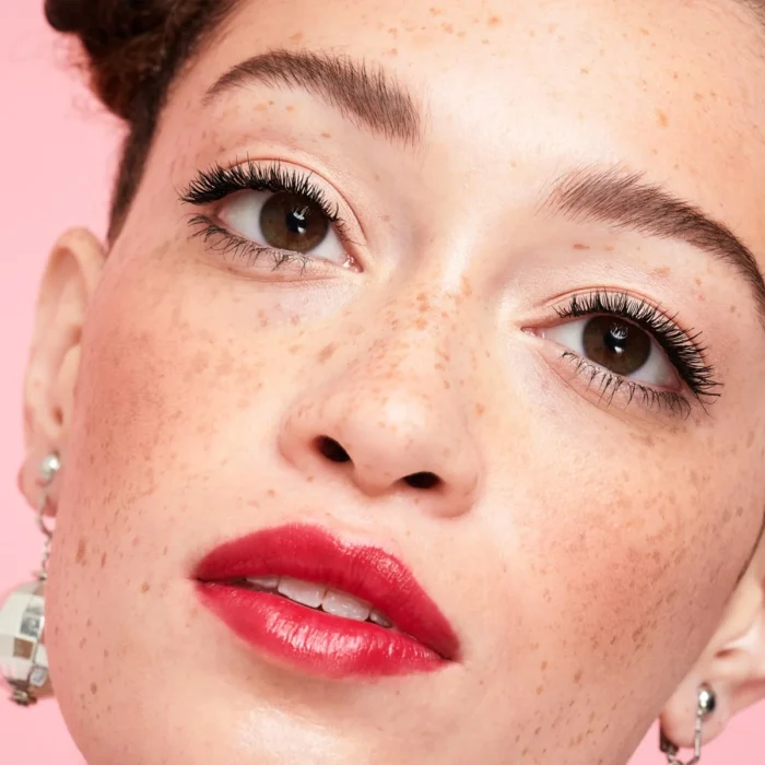 Benefit BADgal BANG! Volumizing Mascara - Image 2