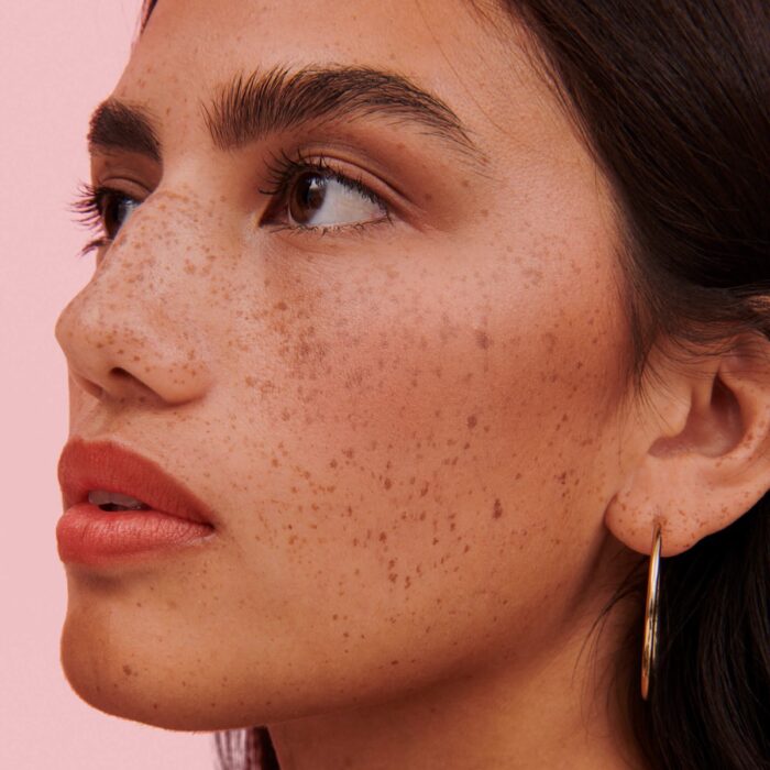 Benefit Peachin' Golden Peach Blush - Image 2