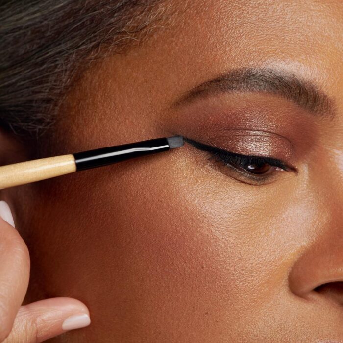 ⁦بوبي براون ايلاينر جل اسود⁩ - الصورة ⁦4⁩