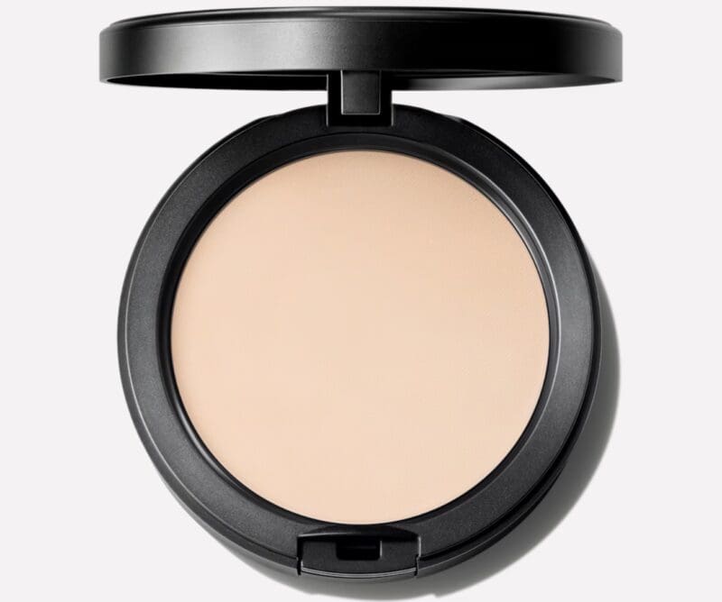 MAC STUDIO FIX POWDER PLUS FOUNDATION - Image 1
