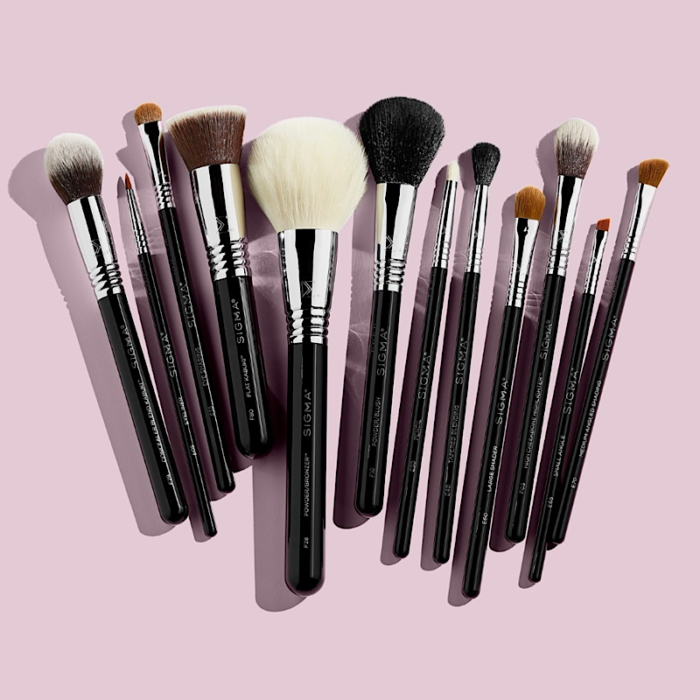 9E19159F-48CF-4A66-85C6-1BE916A97BF7 سيجما طقم فراشي بروفيشينال للوجه والعيون ١٢ قطعه - الصورة 1